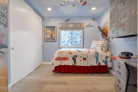 Bedroom - 1306 Nonchalant Dr, Simi Valley, CA 93065 photo 4 of 7