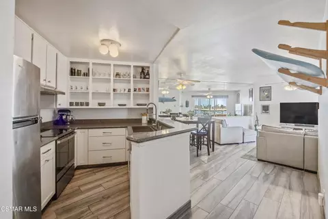 Kitchen - 2901 Peninsula Rd #232, Oxnard, CA 93035 photo 1 of 4