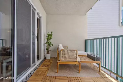 Exterior - 2901 Peninsula Rd #232, Oxnard, CA 93035 photo 3 of 11