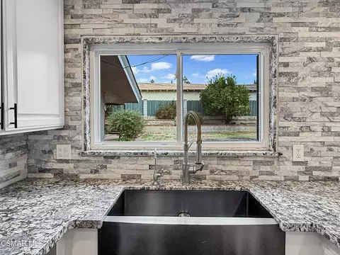 Kitchen - 4679 Fannin Dr, Simi Valley, CA 93063 photo 8 of 8