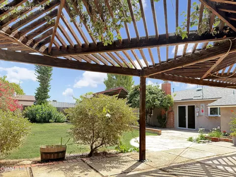 Exterior - 4679 Fannin Dr, Simi Valley, CA 93063 photo 11 of 12