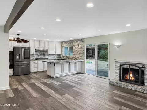 Kitchen - 4679 Fannin Dr, Simi Valley, CA 93063 photo 2 of 8