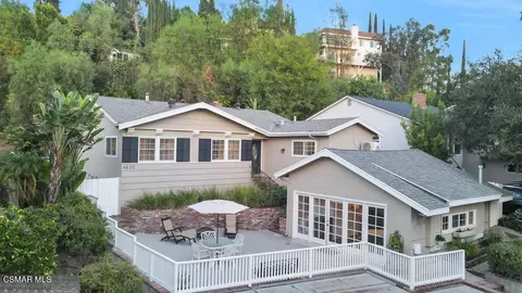4632 Don Pio Dr, Woodland Hills, CA 91364