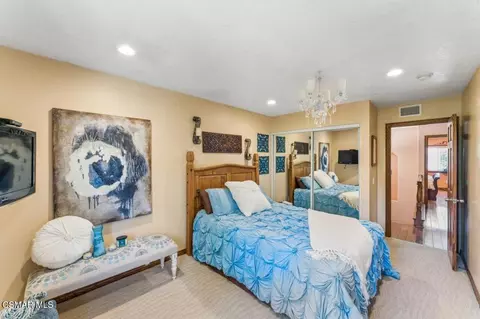 Bedroom - 2526 Glenhurst Ct, Simi Valley, CA 93063 photo 2 of 3