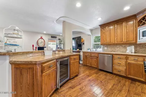 Kitchen - 2526 Glenhurst Ct, Simi Valley, CA 93063 photo 1 of 3