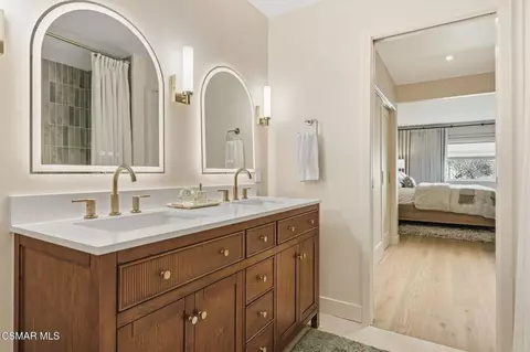 Bath - 571 Artisan Rd, Thousand Oaks, CA 91320 photo 5 of 5