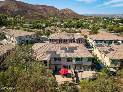 View/Area - 242 Morro Way #2, Simi Valley, CA 93065 photo 1 of 3