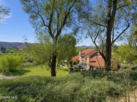 Exterior - 242 Morro Way #2, Simi Valley, CA 93065 photo 4 of 6