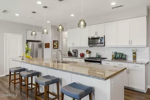 Kitchen - 242 Morro Way #2, Simi Valley, CA 93065 photo 1 of 3