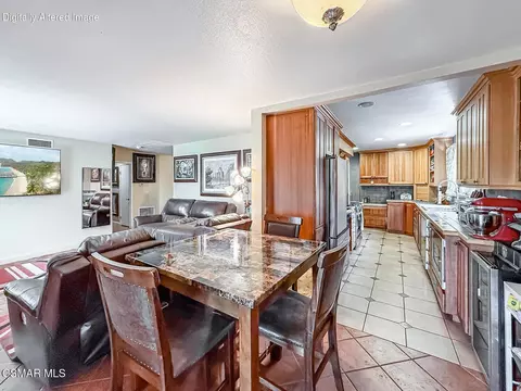 Dining - 1772 Regent St, Camarillo, CA 93010 photo 4 of 5