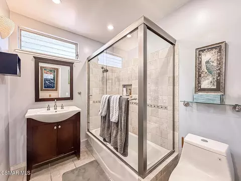 Bath - 1772 Regent St, Camarillo, CA 93010 photo 1 of 7