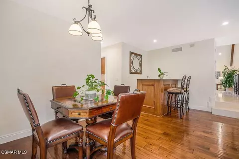 Dining - 700 Oak Shadow View Pl, Newbury Park, CA 91320 photo 2 of 2