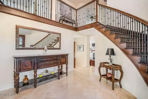 Entry Way - 700 Oak Shadow View Pl, Newbury Park, CA 91320 photo 2 of 3