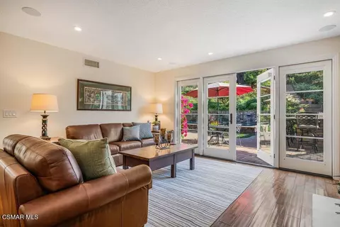 Living - 700 Oak Shadow View Pl, Newbury Park, CA 91320 photo 5 of 5