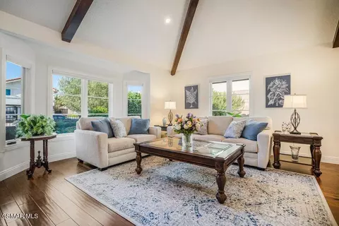 Living - 700 Oak Shadow View Pl, Newbury Park, CA 91320 photo 4 of 5
