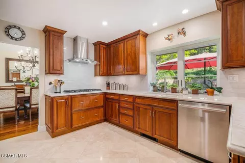 Kitchen - 700 Oak Shadow View Pl, Newbury Park, CA 91320 photo 1 of 4