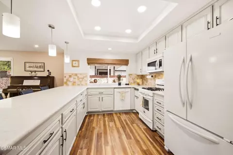 Kitchen - 2843 Zapata Ct, Simi Valley, CA 93063 photo 3 of 6