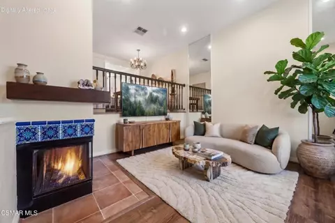 27654 Ironstone Dr #1, Canyon Country, CA 91387