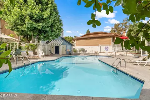 Exterior - 2456 Pleasant Way #E, Thousand Oaks, CA 91362 photo 1 of 4