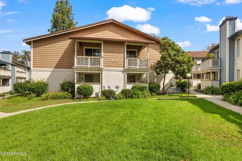 Exterior - 2456 Pleasant Way #E, Thousand Oaks, CA 91362 photo 2 of 4