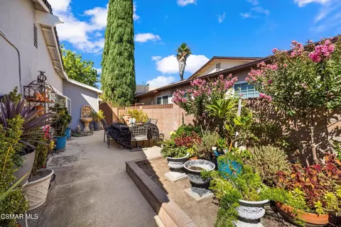 Exterior - 2420 Marisa Pl, Simi Valley, CA 93065 photo 9 of 10