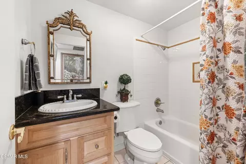 Bath - 2420 Marisa Pl, Simi Valley, CA 93065 photo 2 of 2