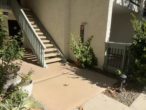 4720 Park Granada #210, Calabasas, CA 91302