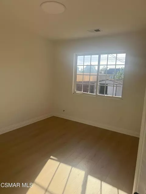 Bedroom - 621 E St, Oxnard, CA 93030 photo 3 of 5