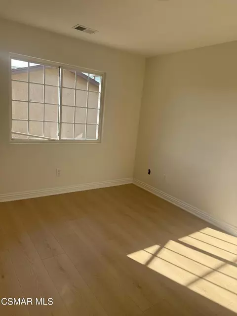 Bedroom - 621 E St, Oxnard, CA 93030 photo 4 of 5