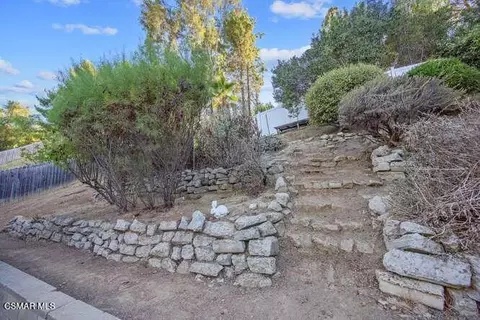 Exterior - 807 Talbert Ave, Simi Valley, CA 93065 photo 7 of 16