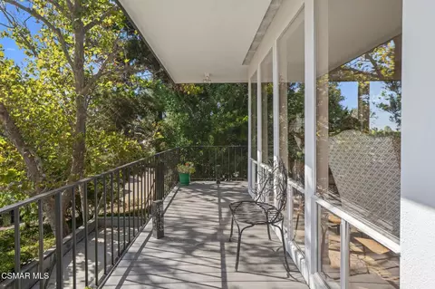 Exterior - 1082 La Cresta Dr, Thousand Oaks, CA 91362 photo 3 of 14