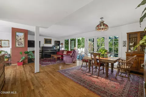 Dining - 1082 La Cresta Dr, Thousand Oaks, CA 91362 photo 5 of 6
