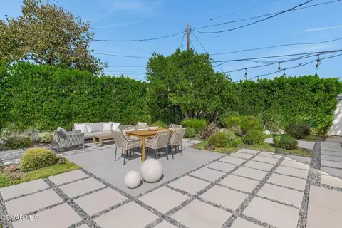 Exterior - 6348 Beeman Ave, Valley Glen, CA 91606 photo 13 of 16