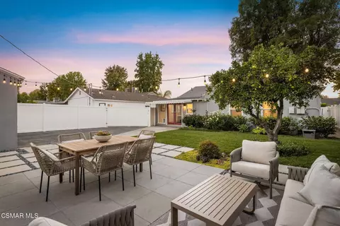 Exterior - 6348 Beeman Ave, Valley Glen, CA 91606 photo 15 of 16