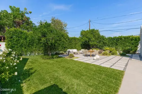 Exterior - 6348 Beeman Ave, Valley Glen, CA 91606 photo 11 of 16