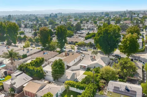 View/Area - 6348 Beeman Ave, Valley Glen, CA 91606 photo 3 of 4