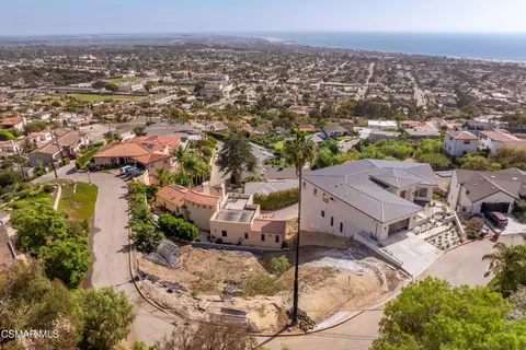 1918 Hillcrest Dr, Ventura, CA 93001