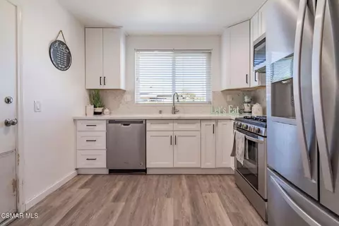 Kitchen - 12976 E Mesa Verde Dr, Moorpark, CA 93021 photo 2 of 6