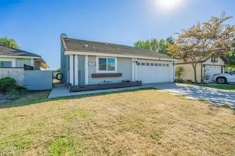 Exterior - 12976 E Mesa Verde Dr, Moorpark, CA 93021 photo 12 of 12