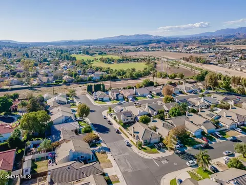 View/Area - 12976 E Mesa Verde Dr, Moorpark, CA 93021 photo 3 of 9