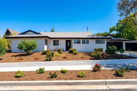 15 Teasdale St, Thousand Oaks, CA 91360