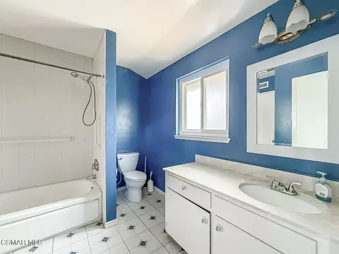 Bath - 1191 Roldan Ave, Simi Valley, CA 93065 photo 3 of 5