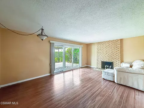 Living - 1191 Roldan Ave, Simi Valley, CA 93065 photo 1 of 2