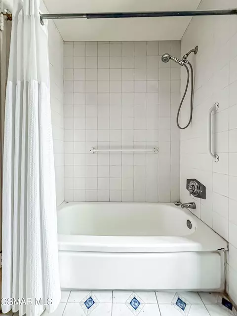 Bath - 1191 Roldan Ave, Simi Valley, CA 93065 photo 4 of 5