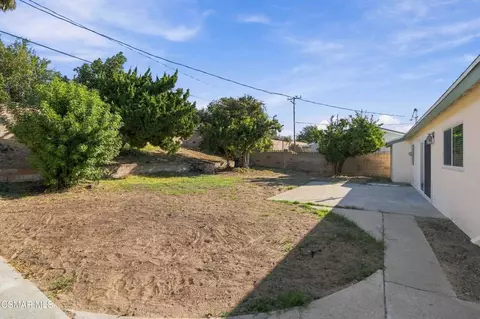 Exterior - 1317 Agnew St, Simi Valley, CA 93065 photo 3 of 9