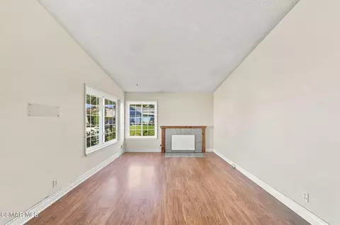 Living - 2642 Gates Pl, Simi Valley, CA 93065 photo 1 of 7