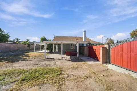 Exterior - 2642 Gates Pl, Simi Valley, CA 93065 photo 5 of 7