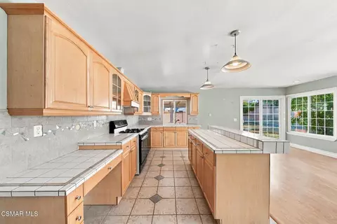 Kitchen - 2642 Gates Pl, Simi Valley, CA 93065 photo 1 of 3