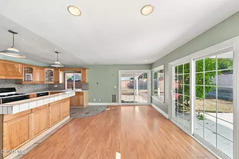 Living - 2642 Gates Pl, Simi Valley, CA 93065 photo 5 of 7