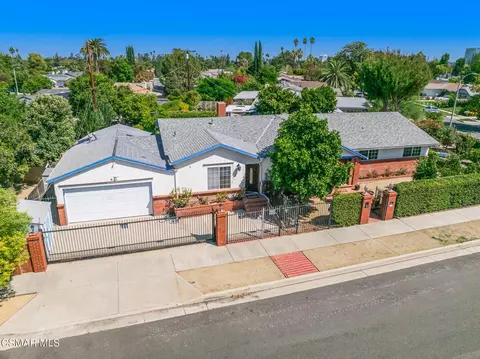 6434 Ponce Ave, West Hills, CA 91307